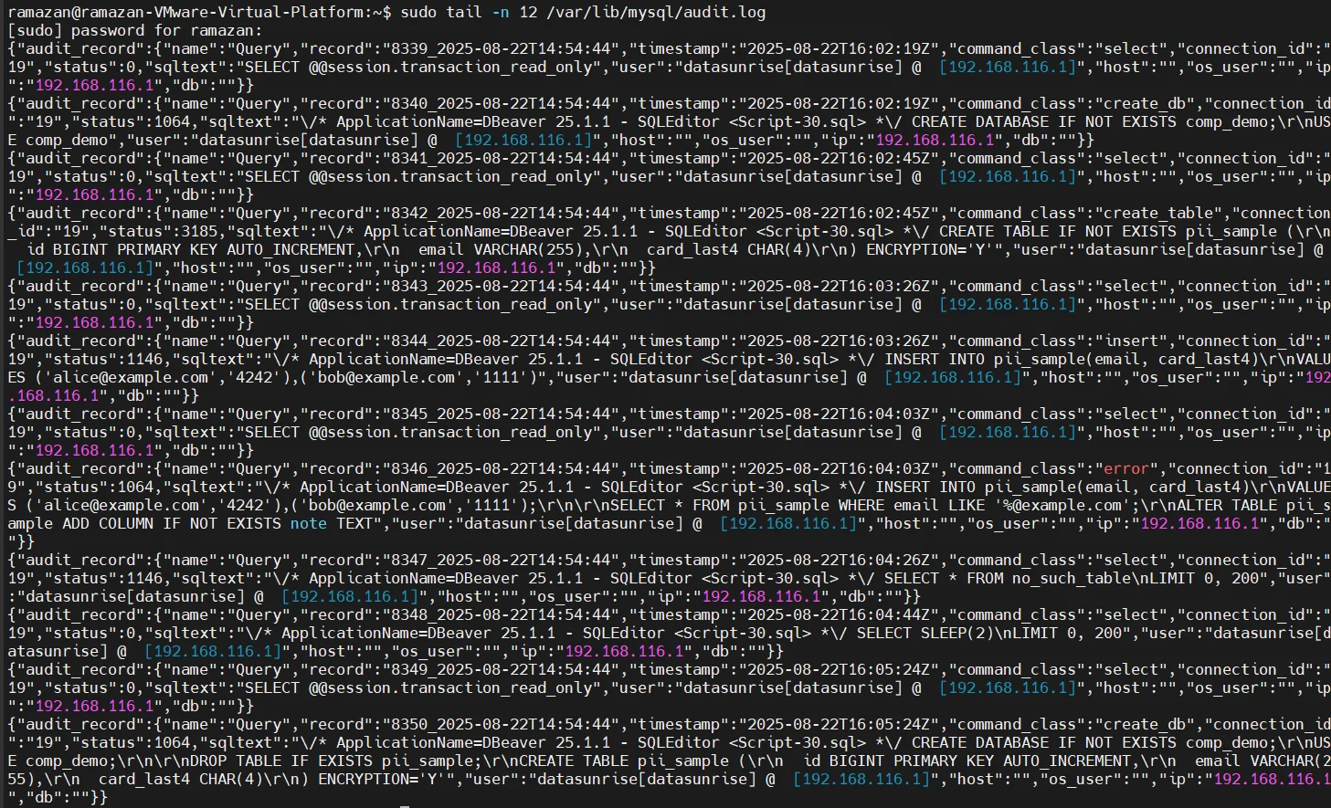 Percona Server para MySQL Cumplimiento Regulatorio - Salida de terminal que muestra entradas del registro de auditoría filtradas con el comando sudo tail.
