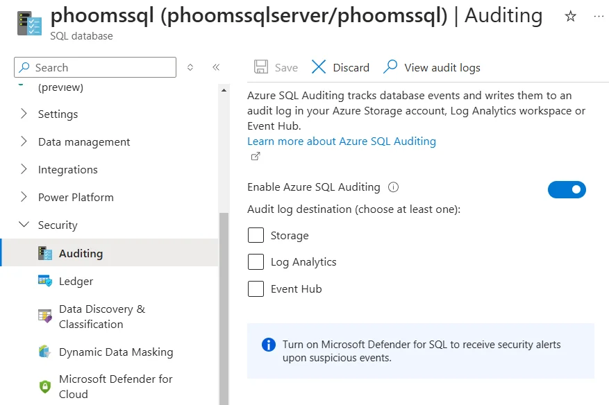 Cómo Automatizar el Cumplimiento de Datos para el Almacenamiento en la Nube de Azure - Interfaz de auditoría de Azure SQL mostrando opciones para el seguimiento de eventos en la base de datos y la gestión de registros.
